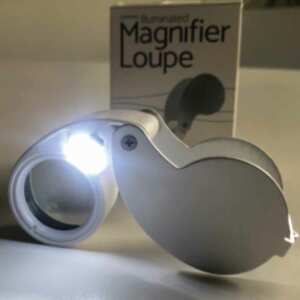 Essentials Lupe | beleuchtet | 40-fach